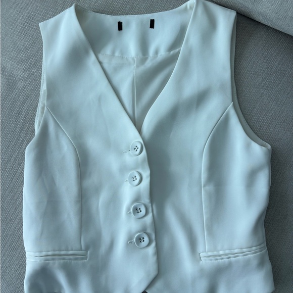 Button Up Vest - Picture 2 of 3